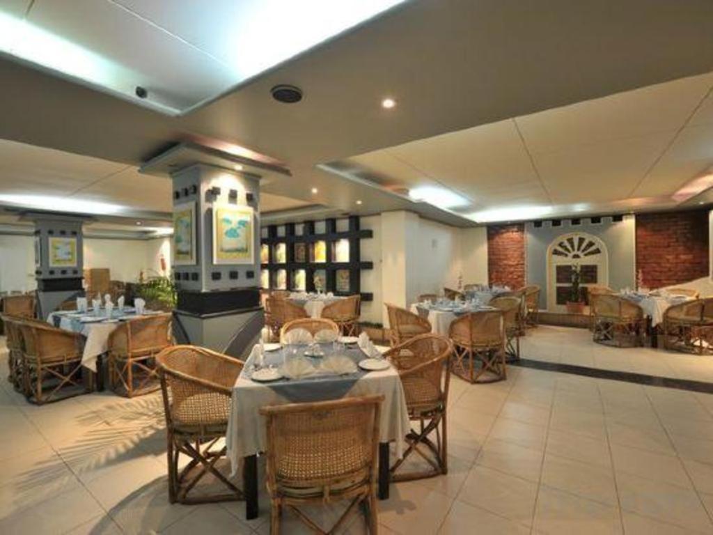Hotel Tower Inn, Chittagong Buitenkant foto